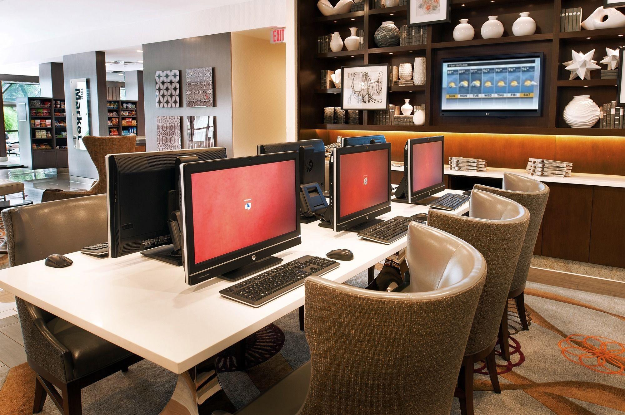 Marriott St. Louis Airport Hotel Edmundson Екстериор снимка