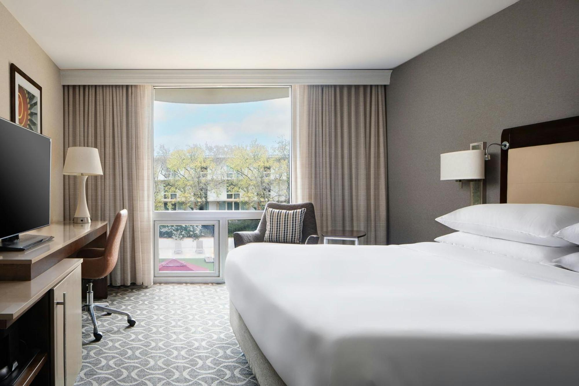 Marriott St. Louis Airport Hotel Edmundson Екстериор снимка